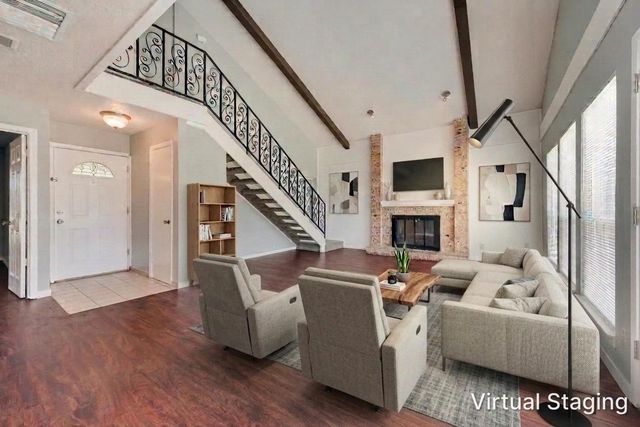 209 N Saint Johns Drive, Richardson, TX 75081