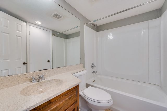 209 N Saint Johns Drive, Richardson, TX 75081