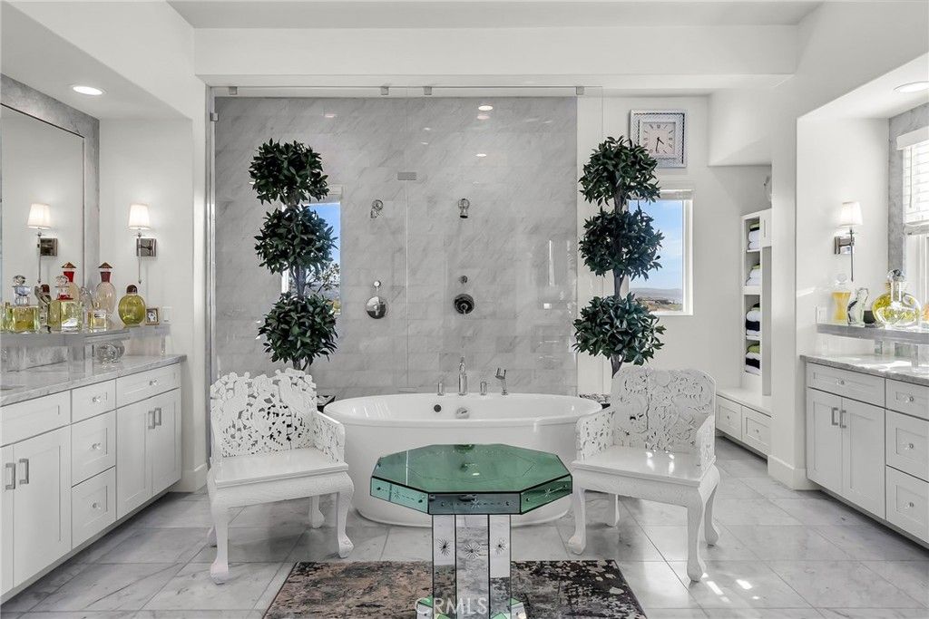 Image 13 of property listing at 7420 Via Montecito, Riverside, CA 92506