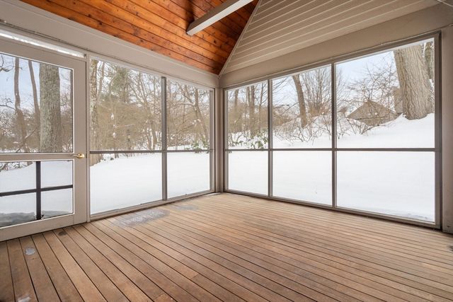 16 Livermore Lane, Weston, MA 02493