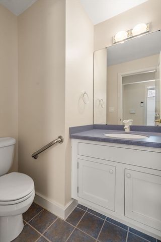 16 Livermore Lane, Weston, MA 02493