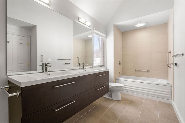 16 Livermore Lane, Weston, MA 02493