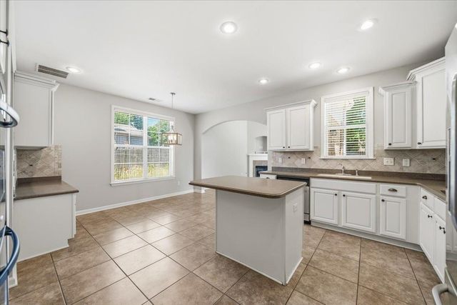 12016 CRANSTON DR, Arlington, TN 38002