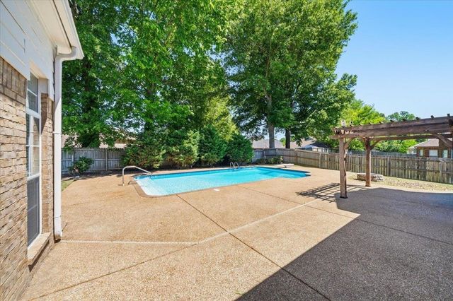 12016 CRANSTON DR, Arlington, TN 38002