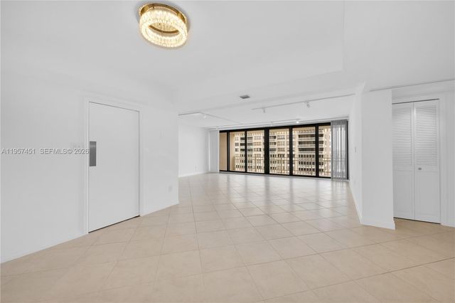 2 Grove Isle Dr B907, Miami, FL 33133