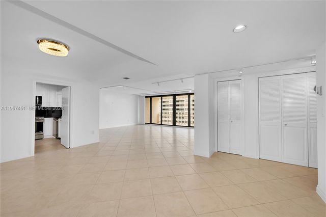 2 Grove Isle Dr B907, Miami, FL 33133