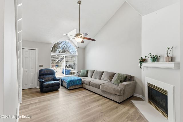 5146 Bell Ave, Shelbyville, KY 40065