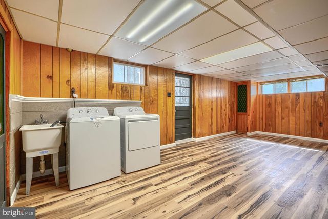 6821 BARNETT RD, Baltimore, MD 21239