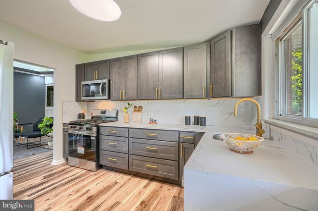 6821 BARNETT RD, Baltimore, MD 21239