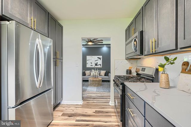 6821 BARNETT RD, Baltimore, MD 21239