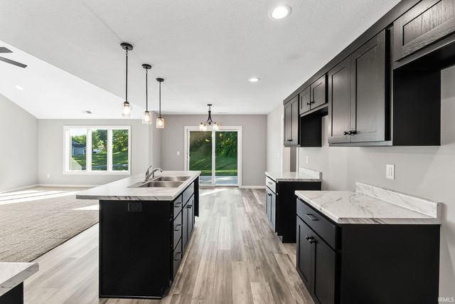 1114 Herdsman Boulevard, Huntertown, IN 46748