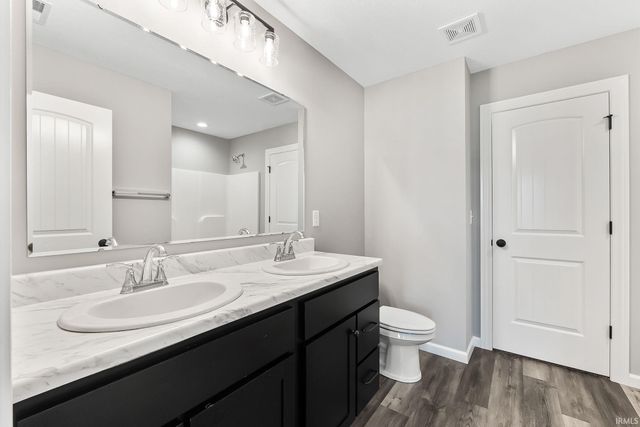 1114 Herdsman Boulevard, Huntertown, IN 46748
