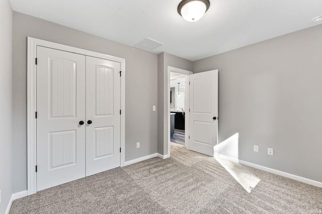1114 Herdsman Boulevard, Huntertown, IN 46748