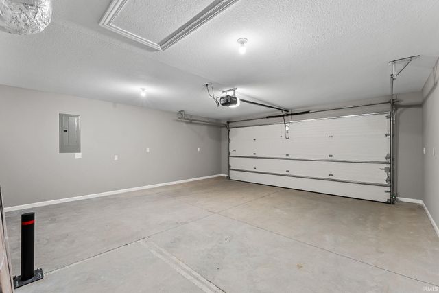1114 Herdsman Boulevard, Huntertown, IN 46748