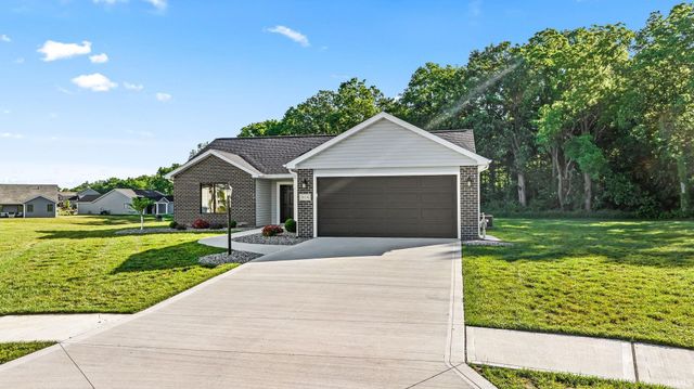1114 Herdsman Boulevard, Huntertown, IN 46748