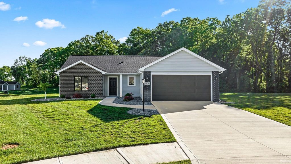 1114 Herdsman Boulevard, Huntertown, IN 46748