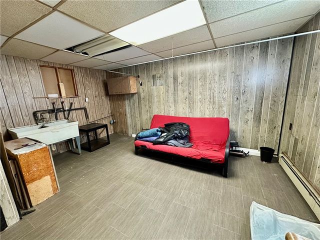 1302 Barkley Rd, Port Vue, PA 15133