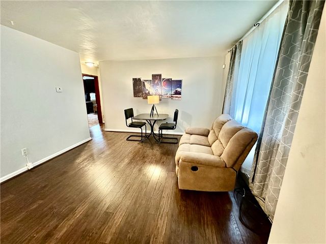 1302 Barkley Rd, Port Vue, PA 15133