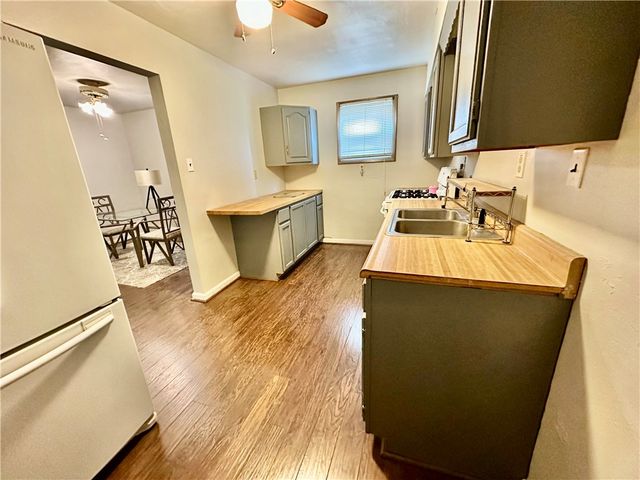 1302 Barkley Rd, Port Vue, PA 15133