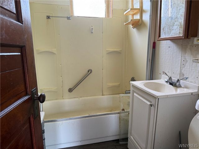 79 Montana Avenue, Buffalo, NY 14211
