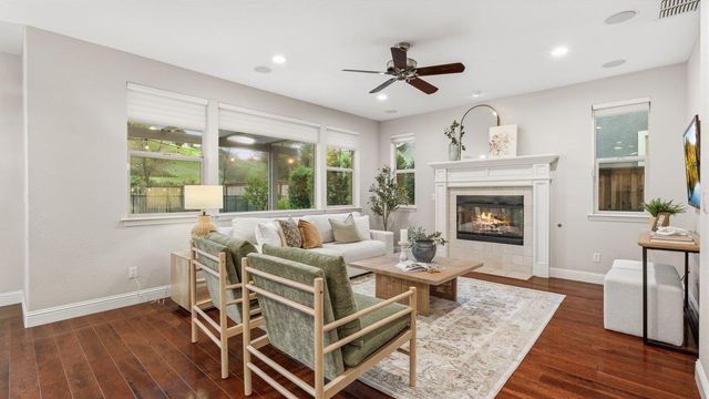 2902 Fox Den Cir, Lincoln, CA 95648