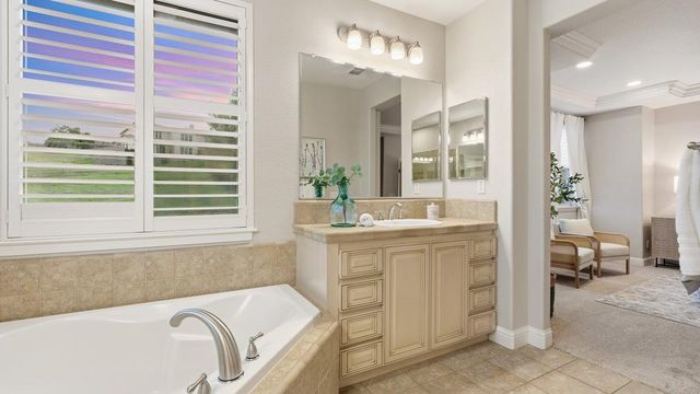 2902 Fox Den Cir, Lincoln, CA 95648