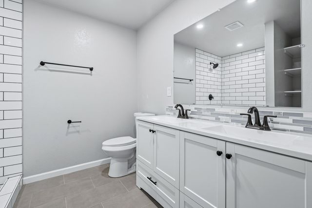 6673 Mountain View Drive, Anderson, CA 96007