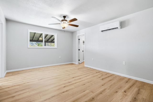 6673 Mountain View Drive, Anderson, CA 96007