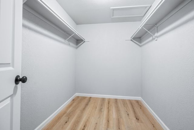 6673 Mountain View Drive, Anderson, CA 96007