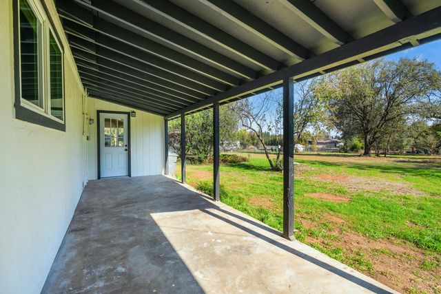 6673 Mountain View Drive, Anderson, CA 96007