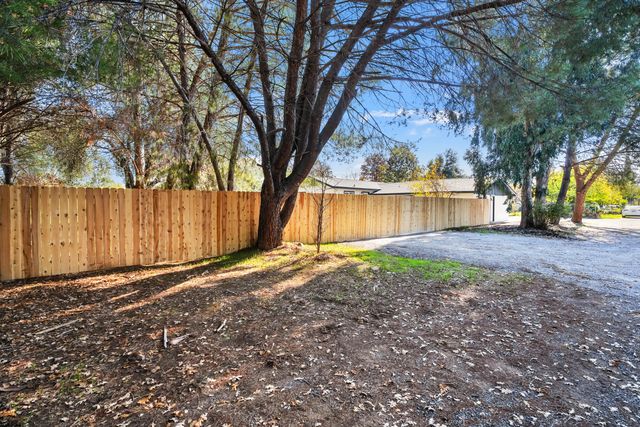 6673 Mountain View Drive, Anderson, CA 96007