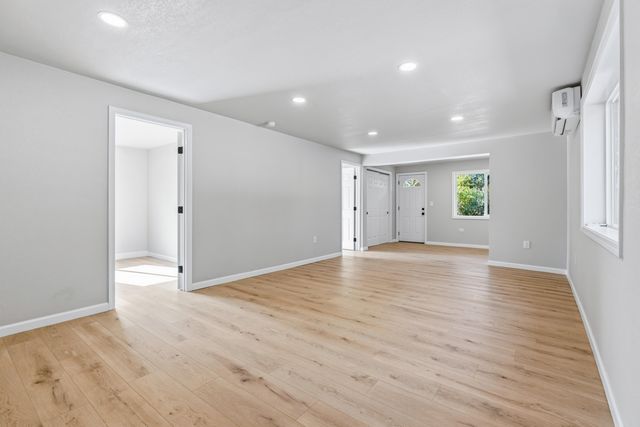 6673 Mountain View Drive, Anderson, CA 96007