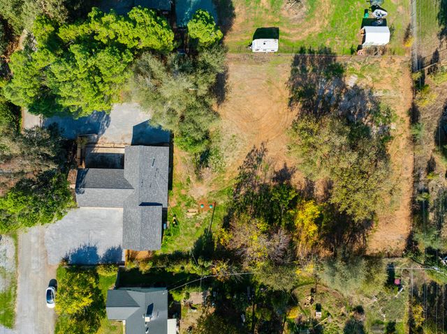 6673 Mountain View Drive, Anderson, CA 96007