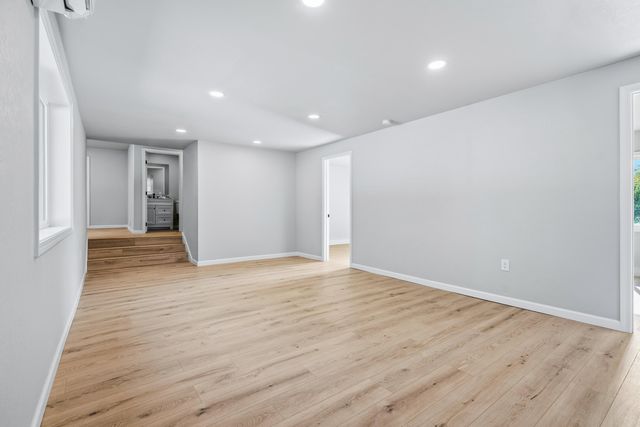 6673 Mountain View Drive, Anderson, CA 96007