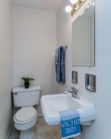 170 E Hadley Rd 123, Amherst, MA 01002