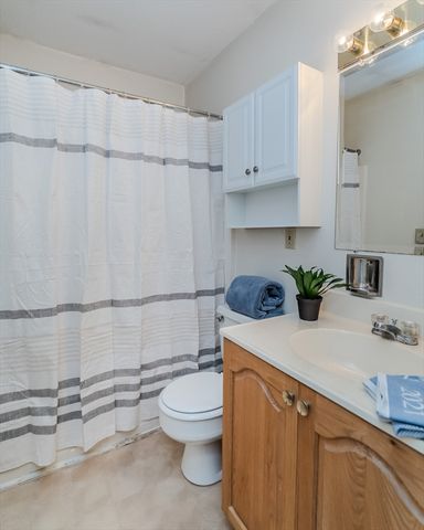 170 E Hadley Rd 123, Amherst, MA 01002