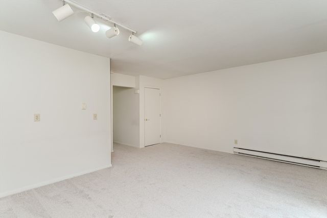 170 E Hadley Rd 123, Amherst, MA 01002