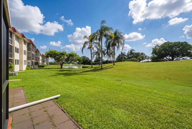 9823 S Hollybrook Lake Drive 104, Pembroke Pines, FL 33025