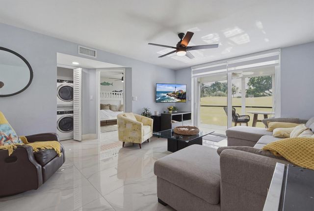 9823 S Hollybrook Lake Drive 104, Pembroke Pines, FL 33025