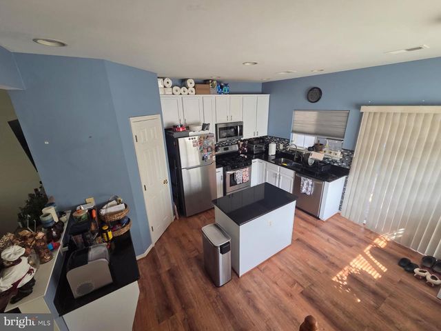 2429 DEW MEADOW CT, Herndon, VA 20171