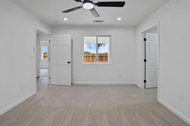 1811 N Stanford Ave, Stockton, CA 95205