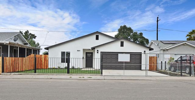 1811 N Stanford Ave, Stockton, CA 95205