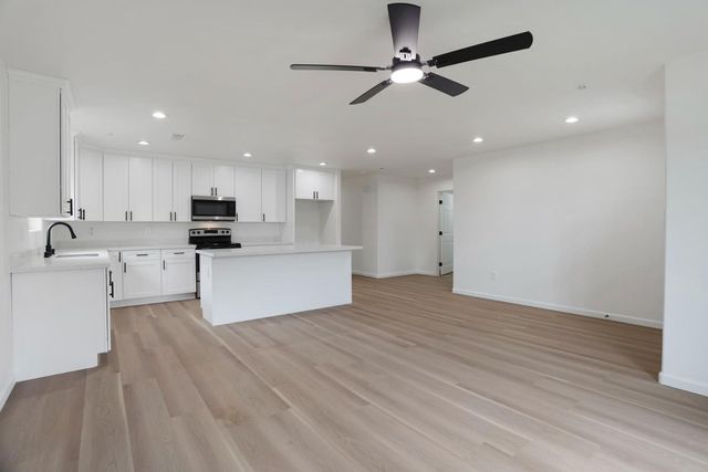 1811 N Stanford Ave, Stockton, CA 95205