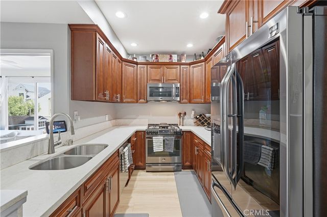 640 W 4th Street, Long Beach, CA 90802