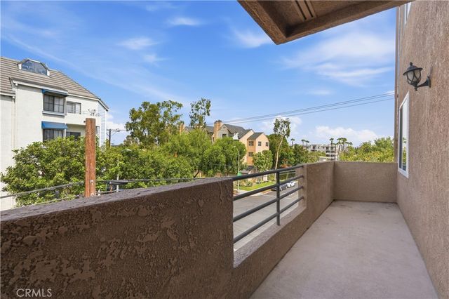640 W 4th Street, Long Beach, CA 90802