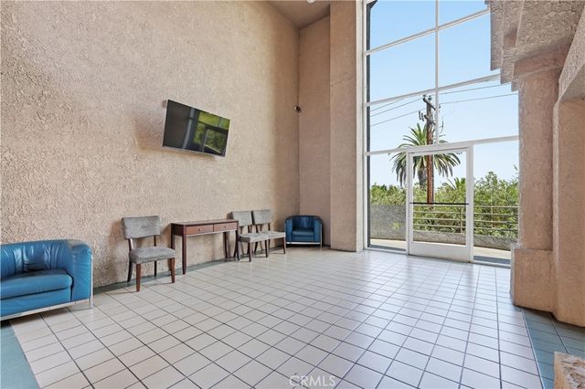640 W 4th Street, Long Beach, CA 90802