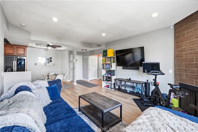 640 W 4th Street, Long Beach, CA 90802