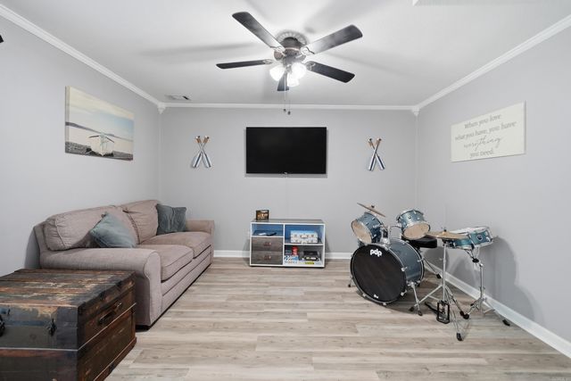 12 Ball Hill Dr Drive, Greenbrier, AR 72058