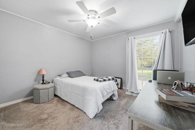 12 Ball Hill Dr Drive, Greenbrier, AR 72058