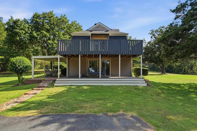 12 Ball Hill Dr Drive, Greenbrier, AR 72058